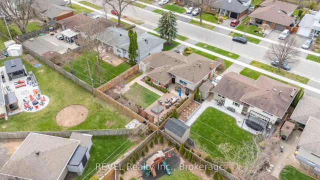 Additional property image - 637 Thornwood Ave