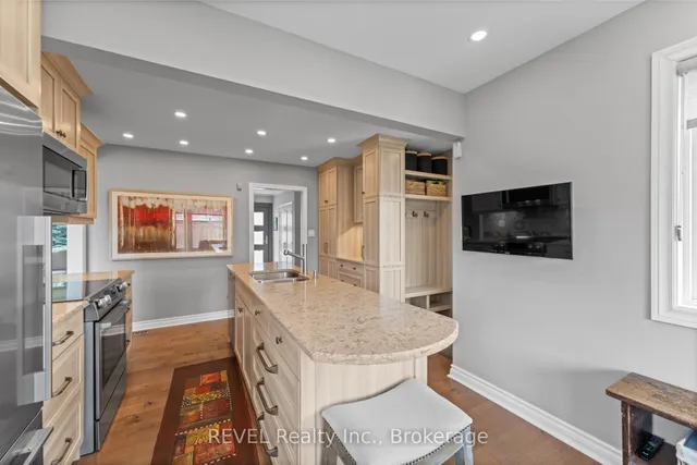 Additional property image - 637 Thornwood Ave