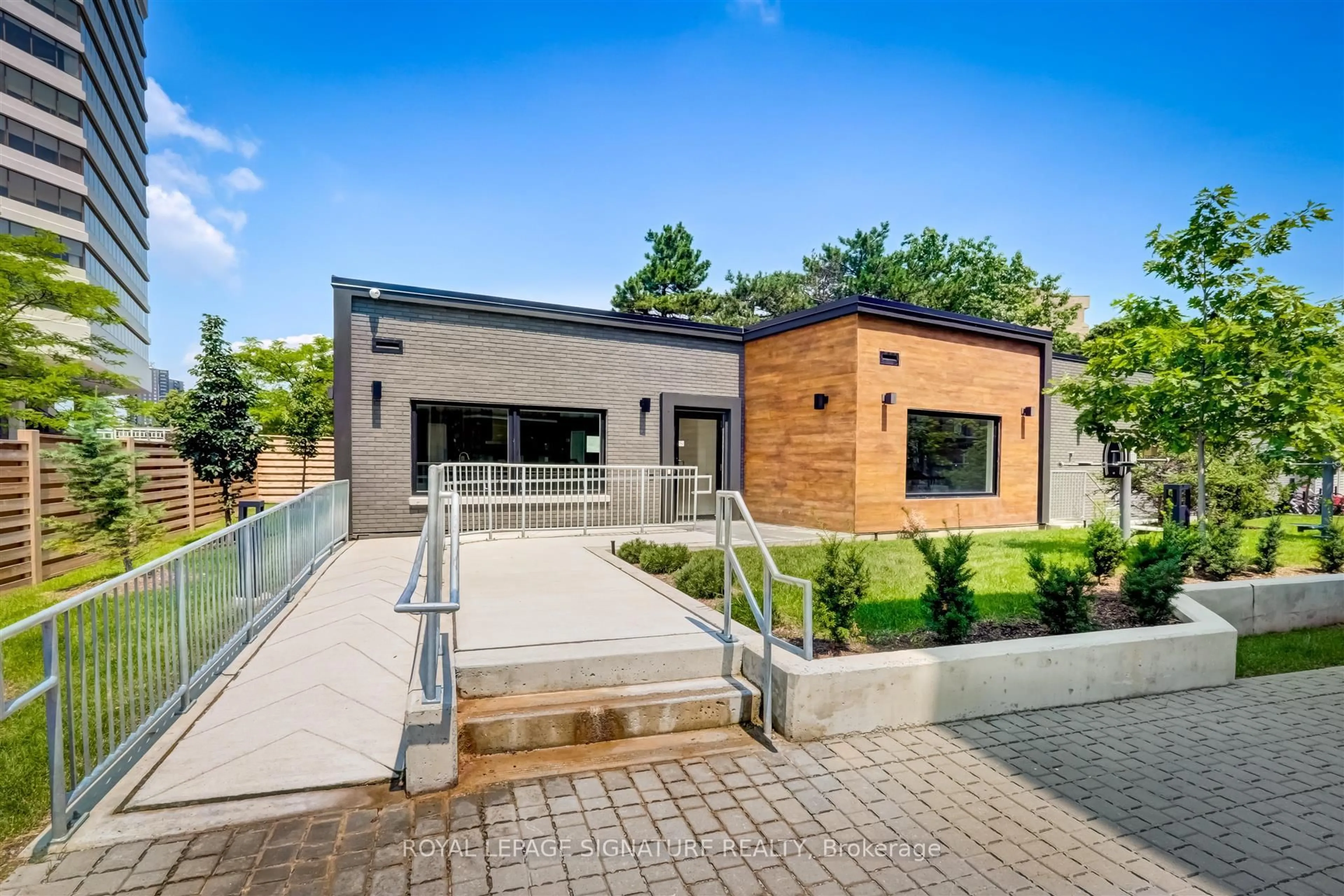 Home with brick exterior material, building for 402 The East Mall N/A #213, Toronto Ontario M9B 3Z9