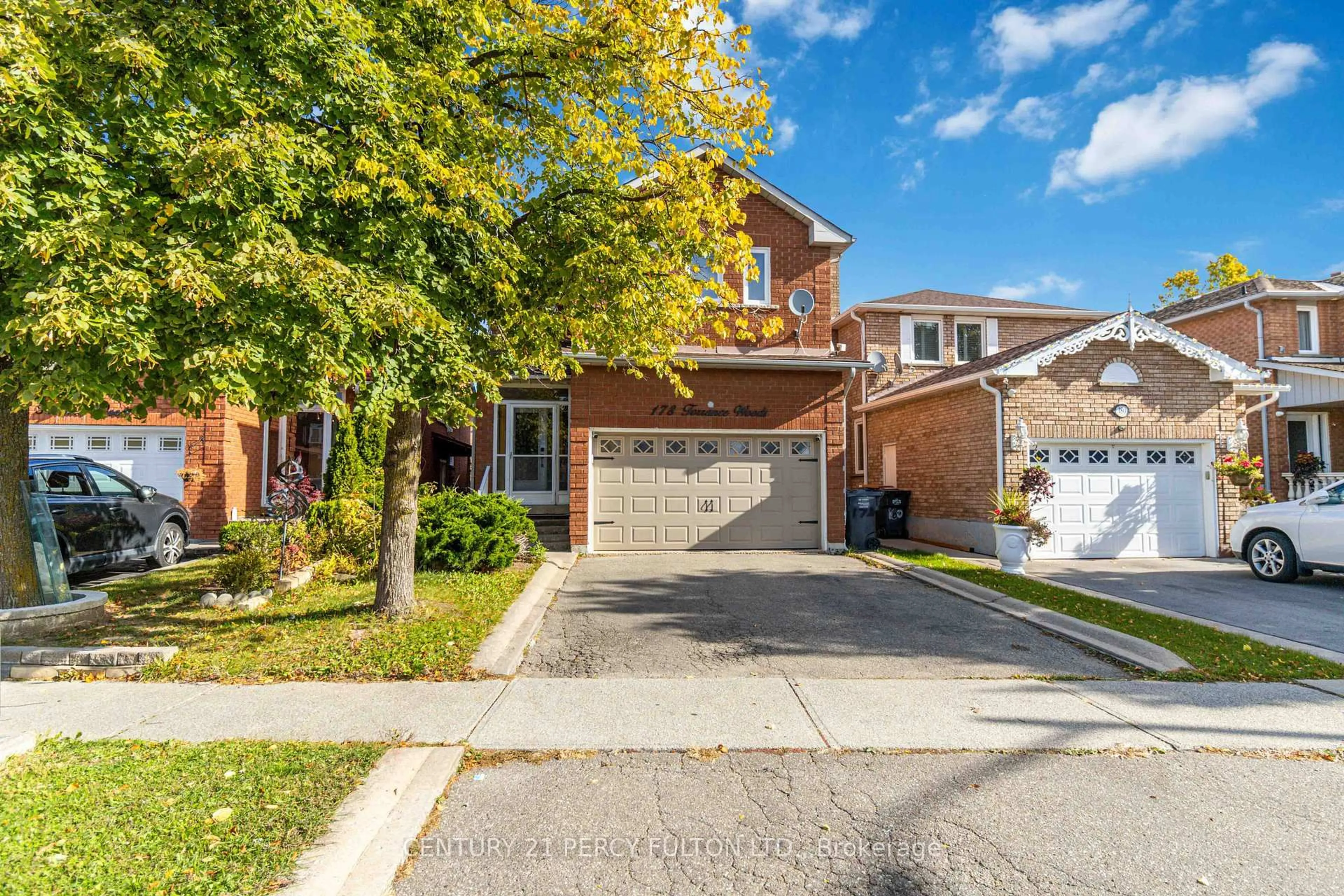 Home with brick exterior material, street for 178 Torrance Woods Wood, Brampton Ontario L6Y 4K1