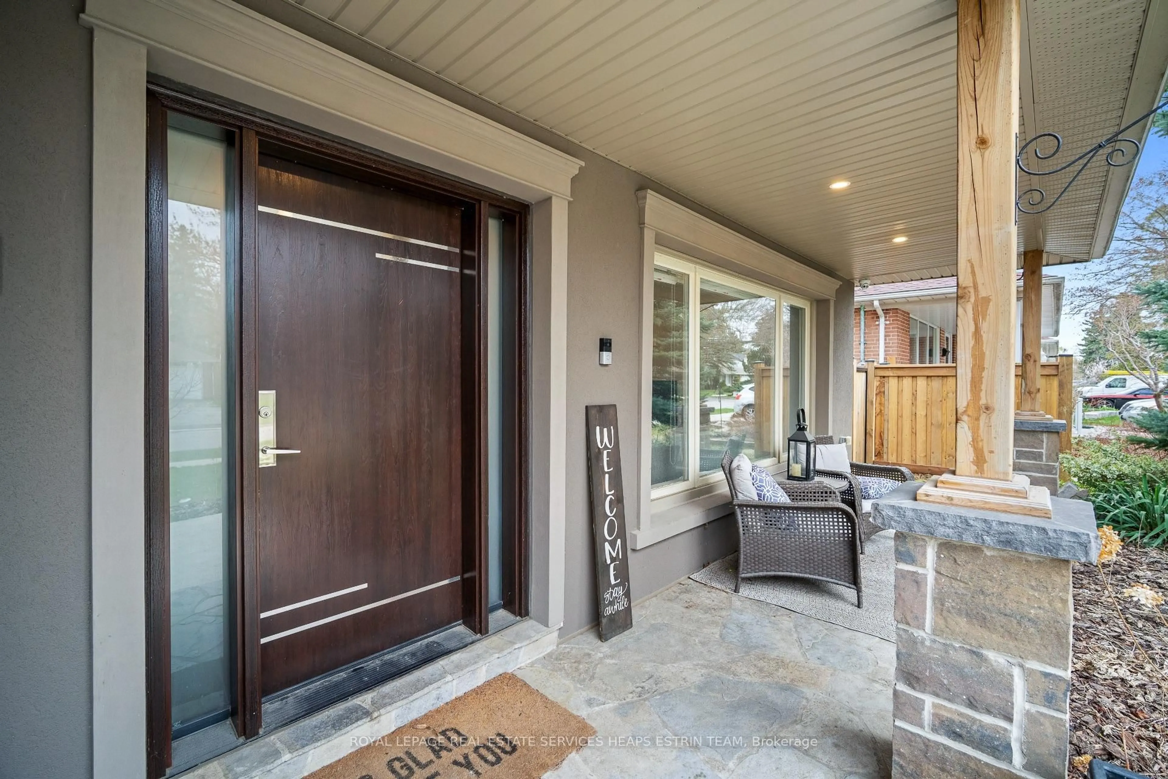 Indoor entryway for 7 Forest Path Crt, Toronto Ontario M9V 1L4
