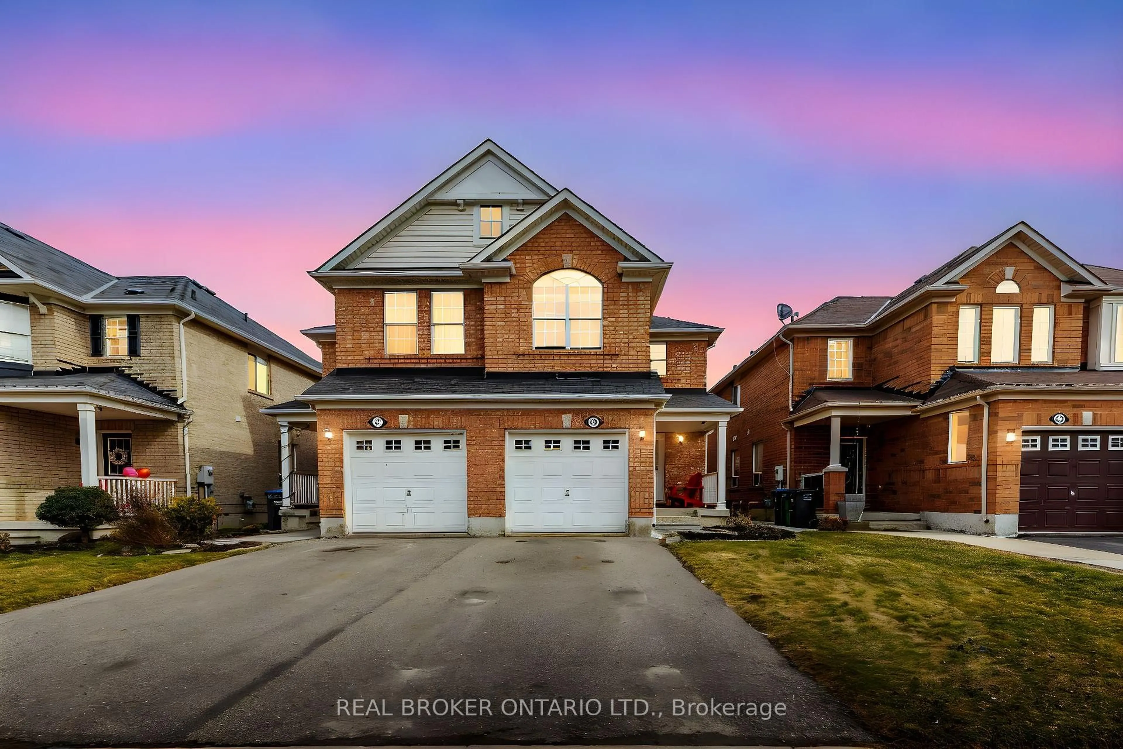 Home with brick exterior material, street for 19 Coachlight Cres, Brampton Ontario L6P 2Y6