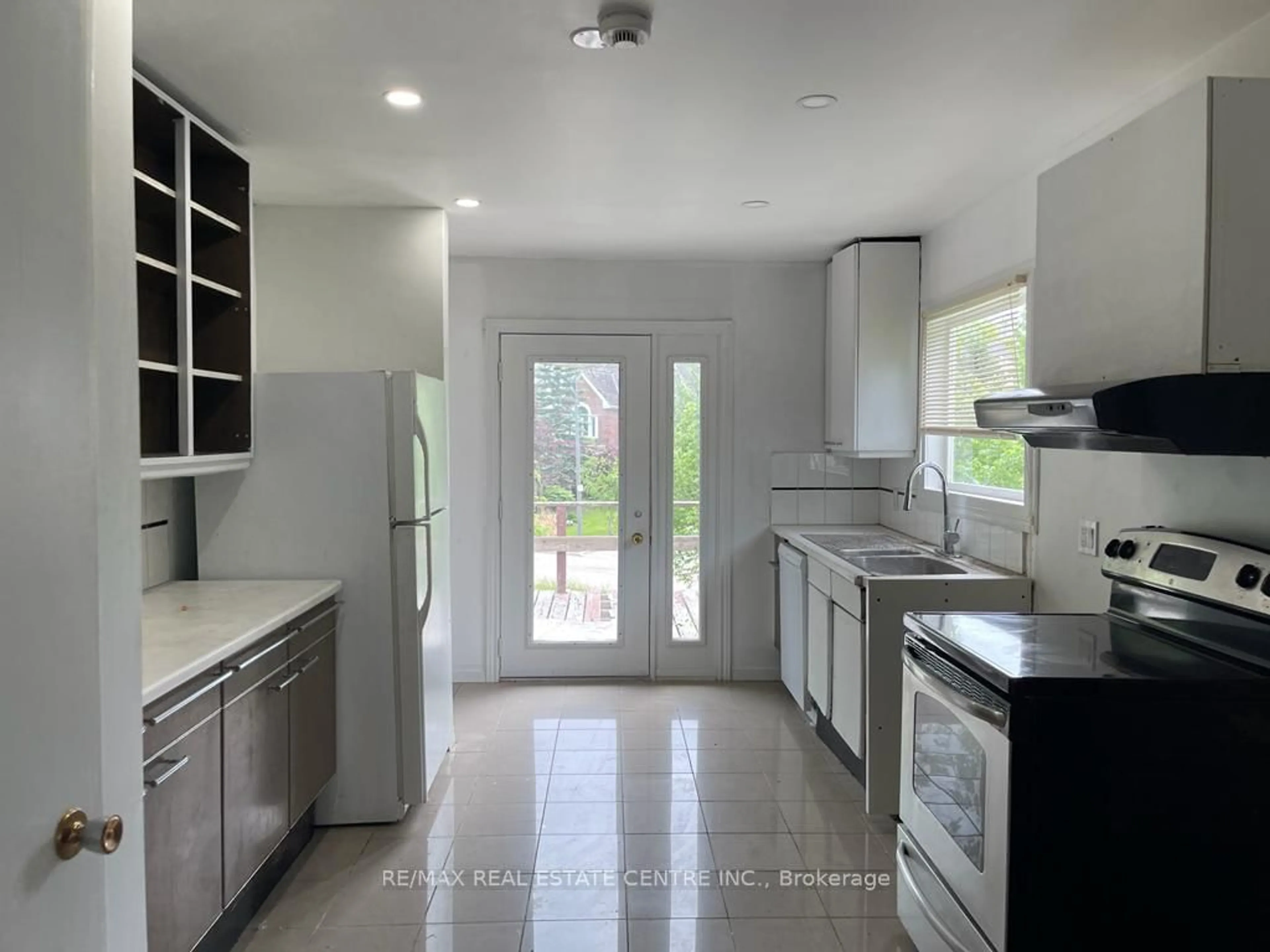 Unknown for 3274 Mississauga Rd, Mississauga Ontario L5L 1J4