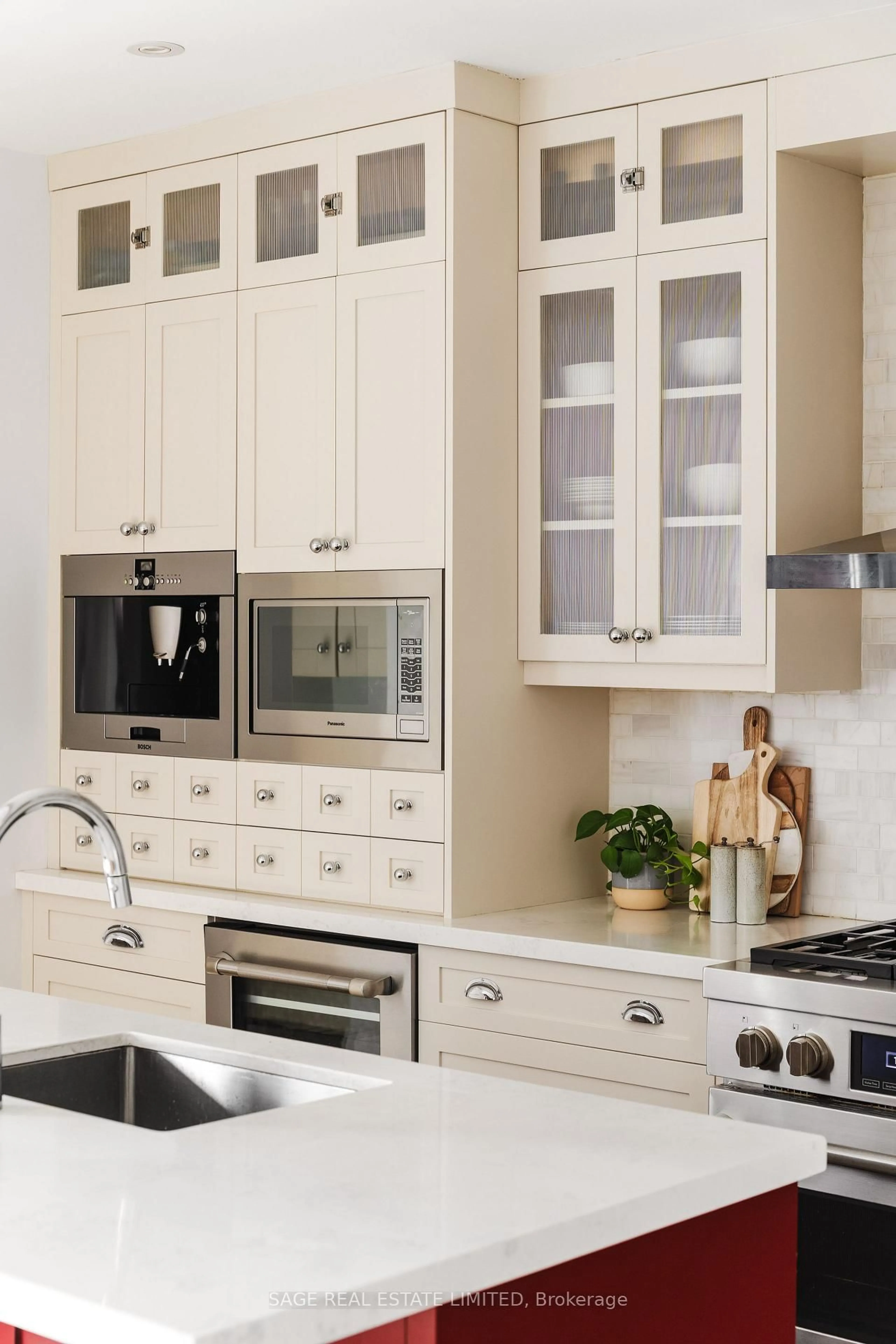 Contemporary kitchen, unknown for 27 Grafton Ave, Toronto Ontario M6R 1C3