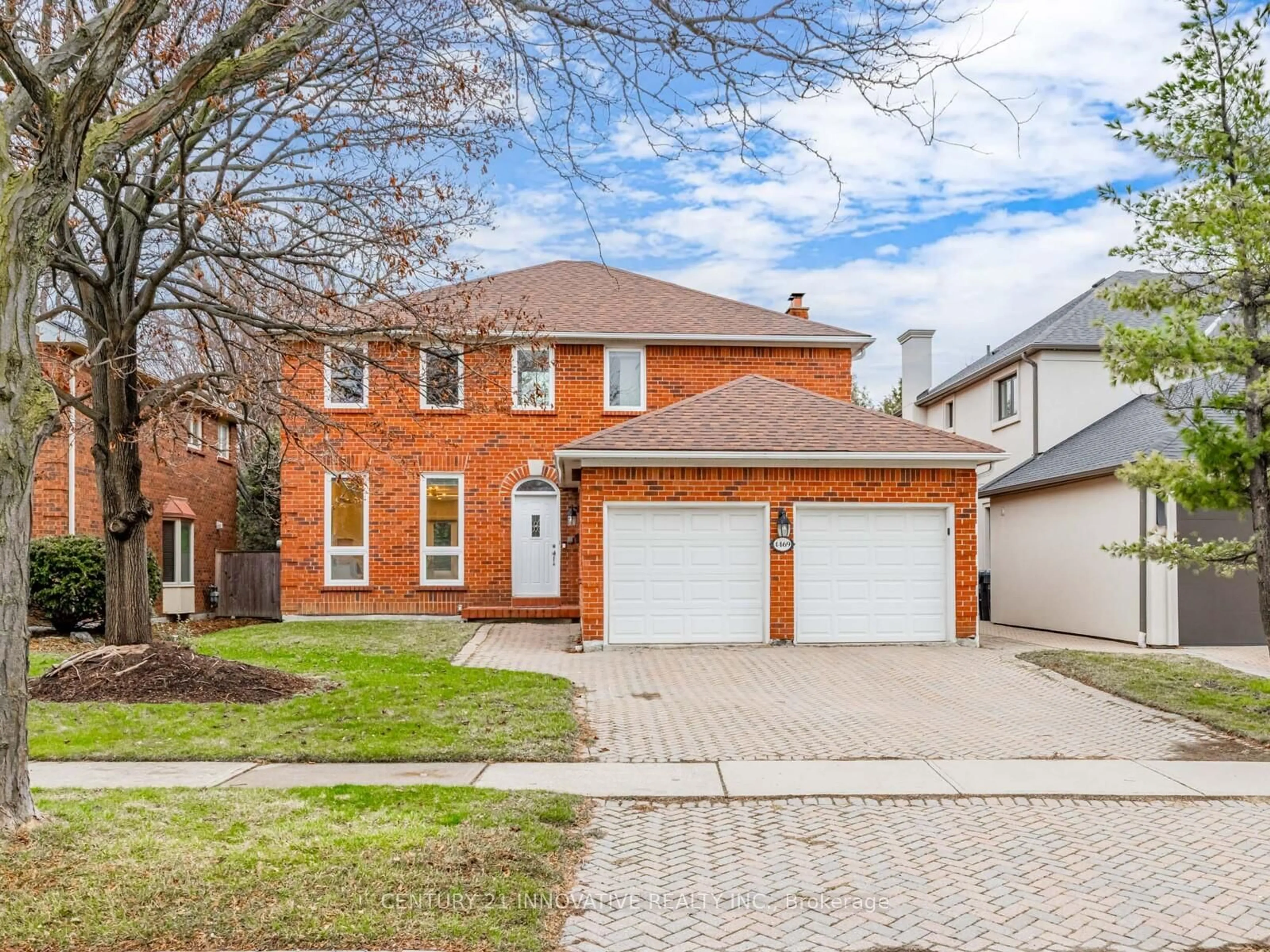 Home with brick exterior material, street for 4469 Beacon Lane, Mississauga Ontario L5C 4K9