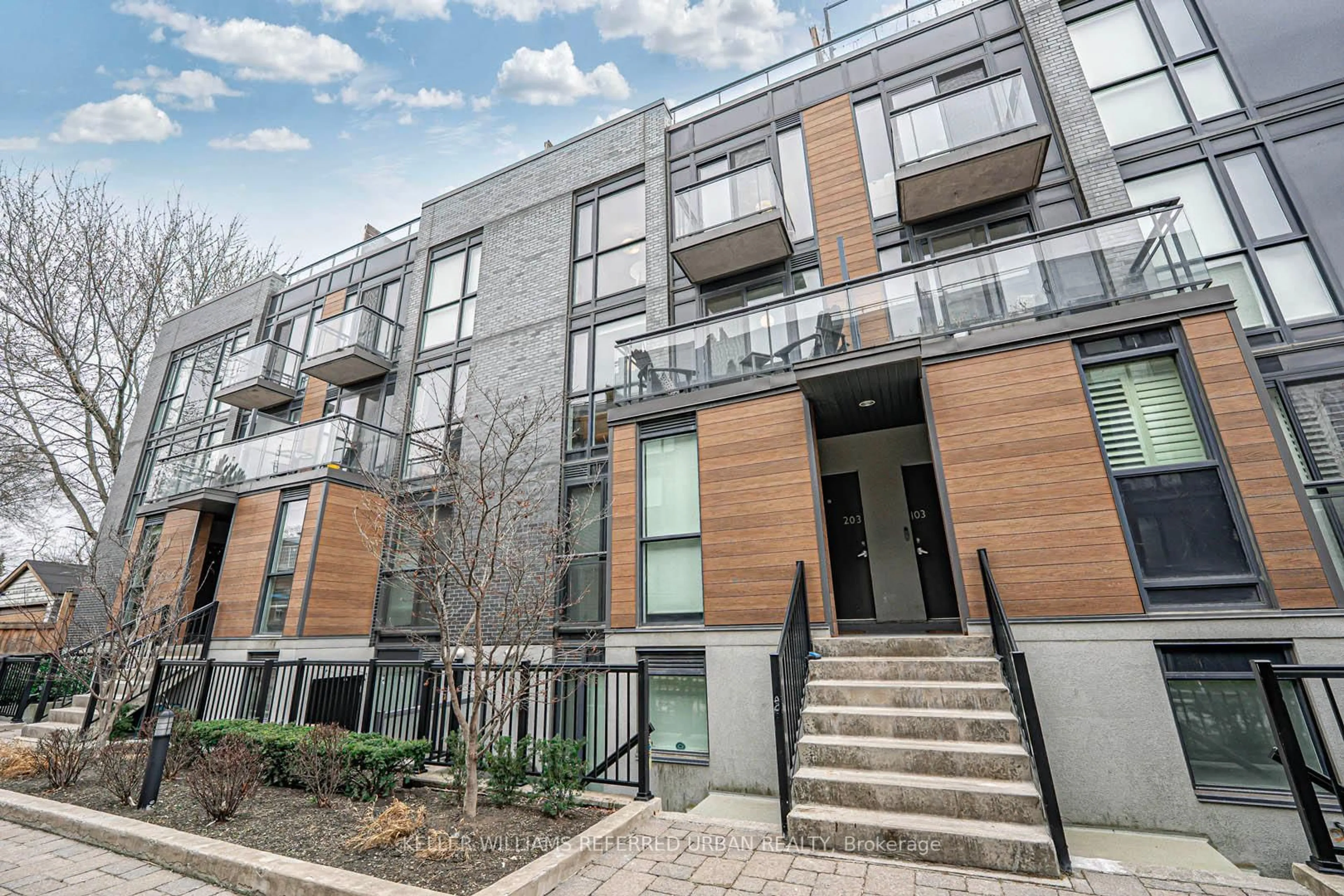 Patio, building for 45 Sousa Mendes St #203, Toronto Ontario M6P 0A7