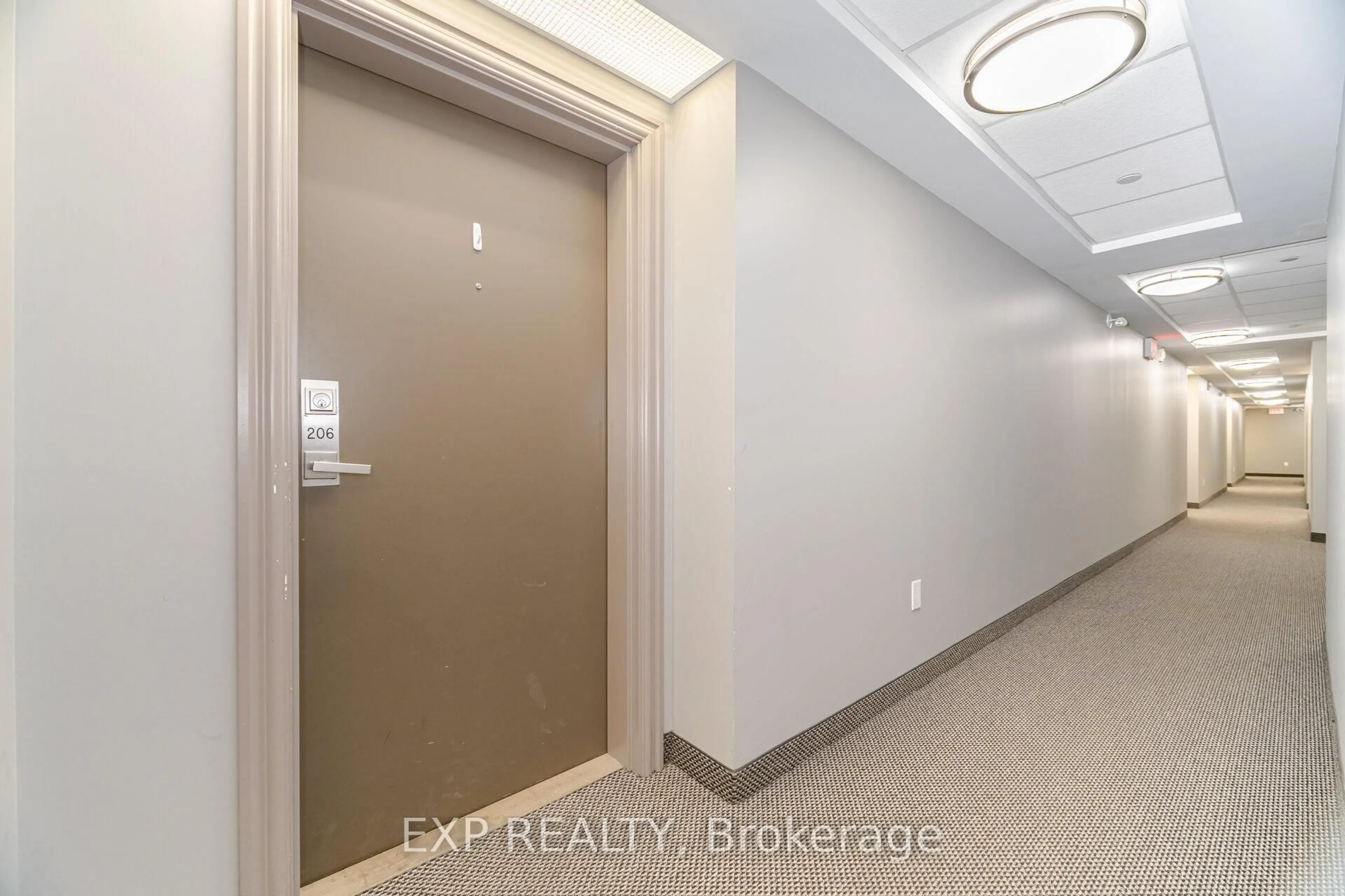 Indoor entryway for 1005 Nadalin Hts #206, Milton Ontario L9T 8R3