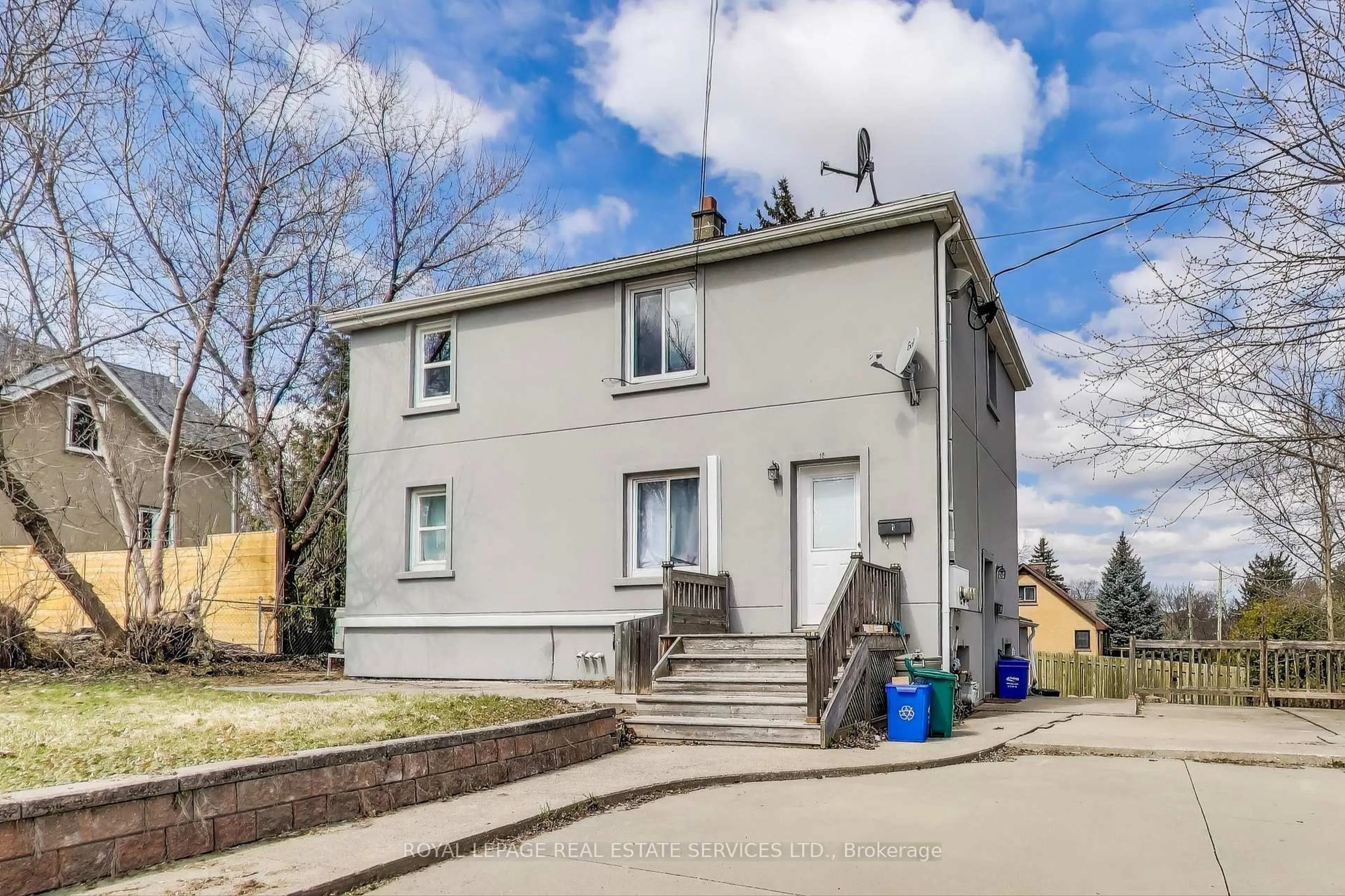 Unknown for 18 Ewing St, Halton Hills Ontario L7G 2P7