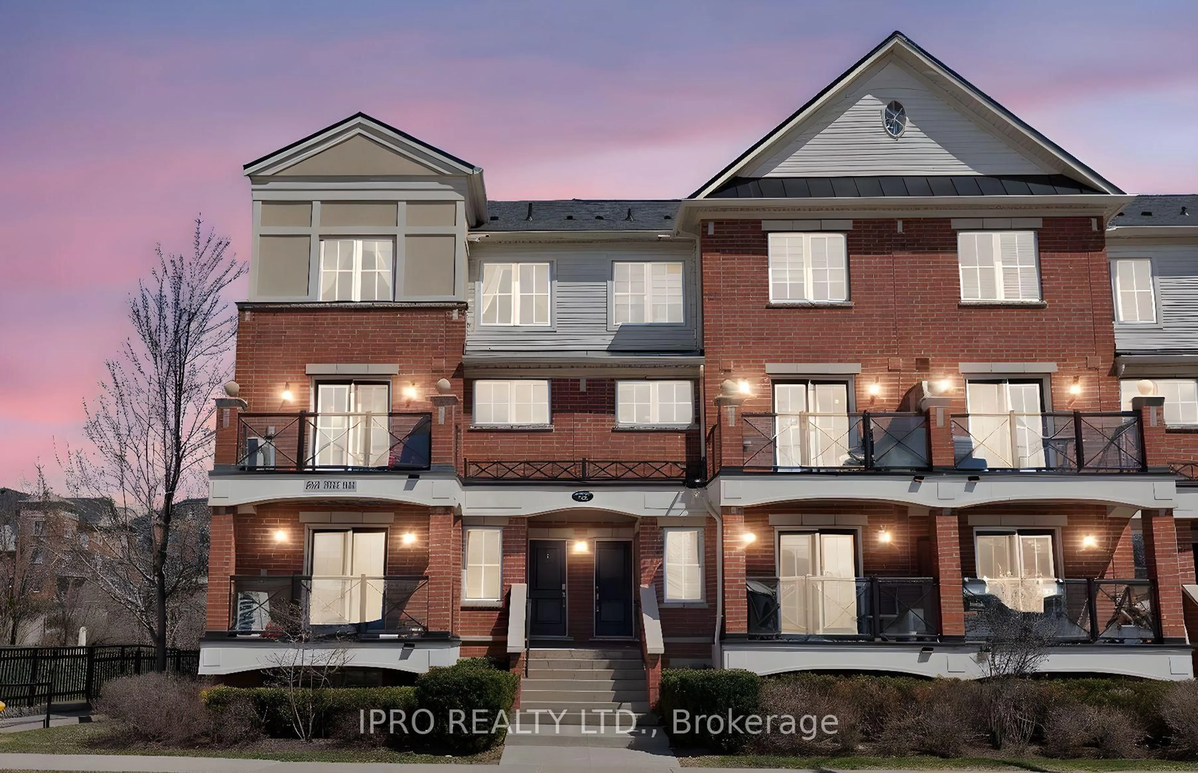Home with brick exterior material, street for 2579 Sixth Line #Unit 3, Oakville Ontario L6H 0H7