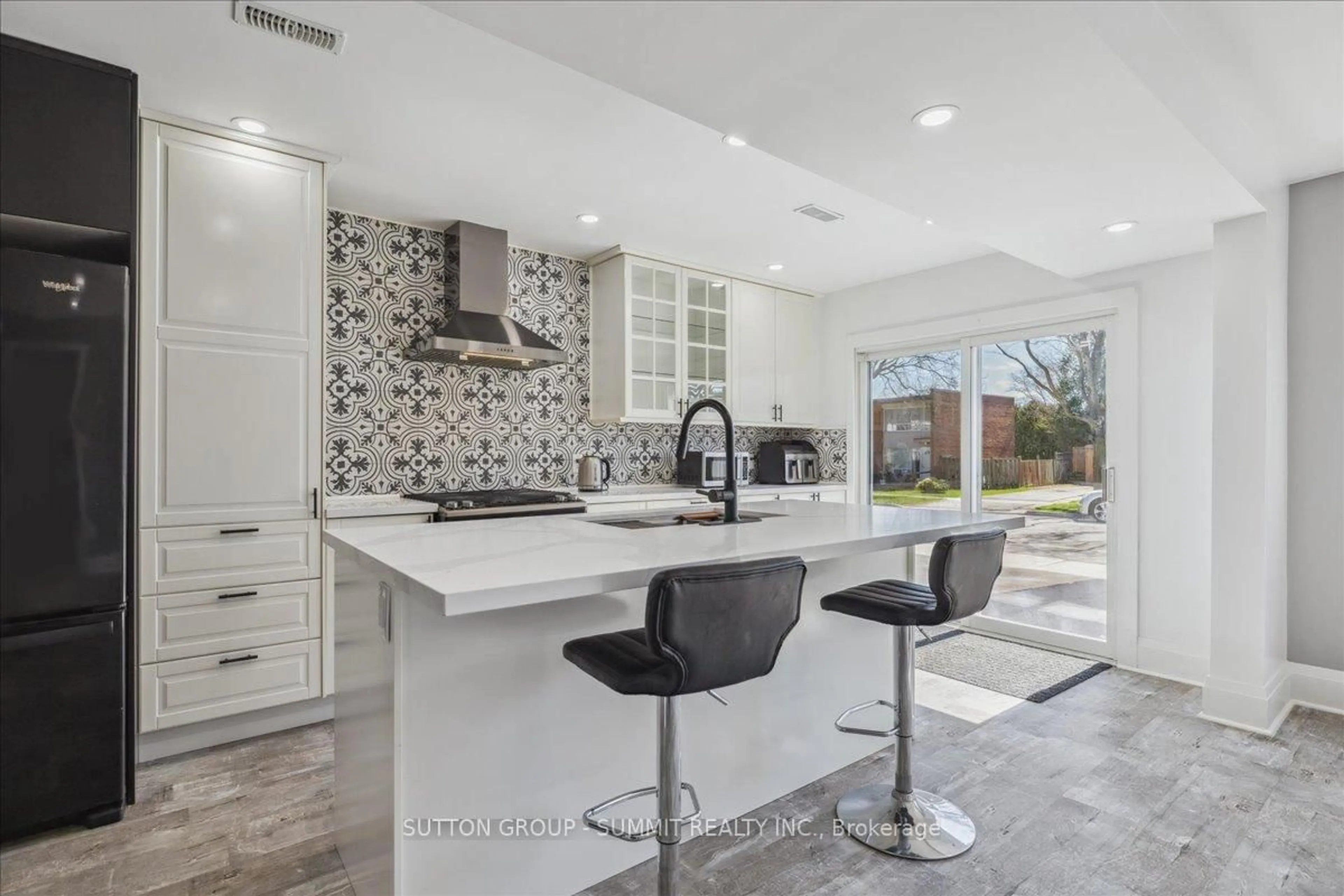 Contemporary kitchen, ceramic/tile floor for 2446 Maryvale Crt, Burlington Ontario L7P 2P2
