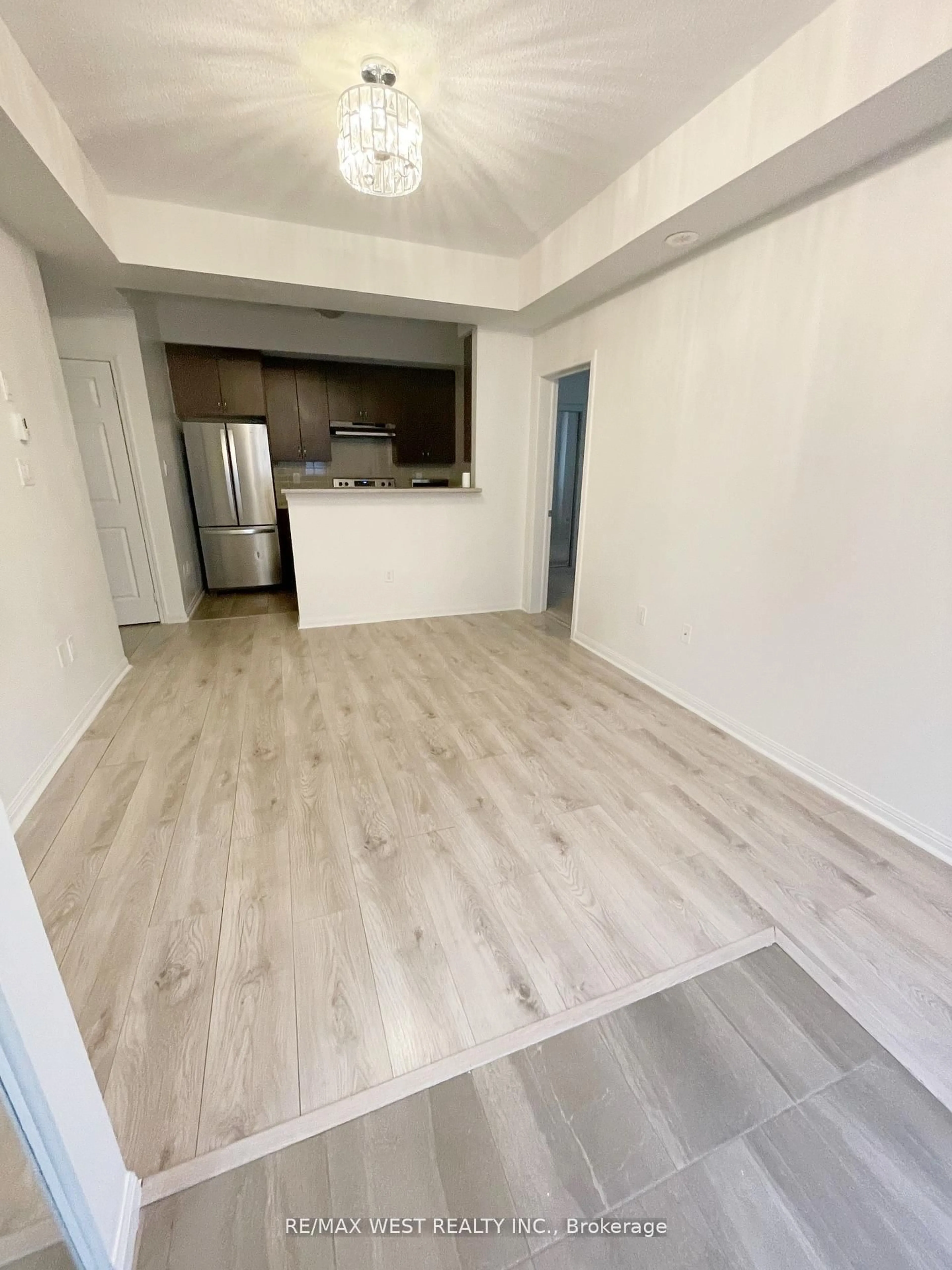 A pic of a room for 250 Sunny Meadow Blvd #302, Brampton Ontario L6R 3Y6
