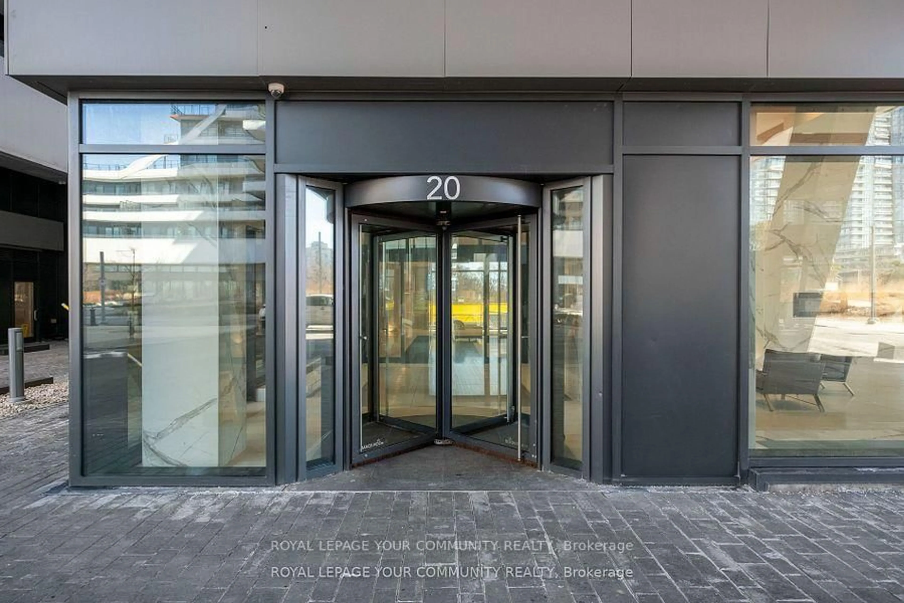 Indoor foyer for 20 Shore Breeze Dr #2504, Toronto Ontario M8V 0C7