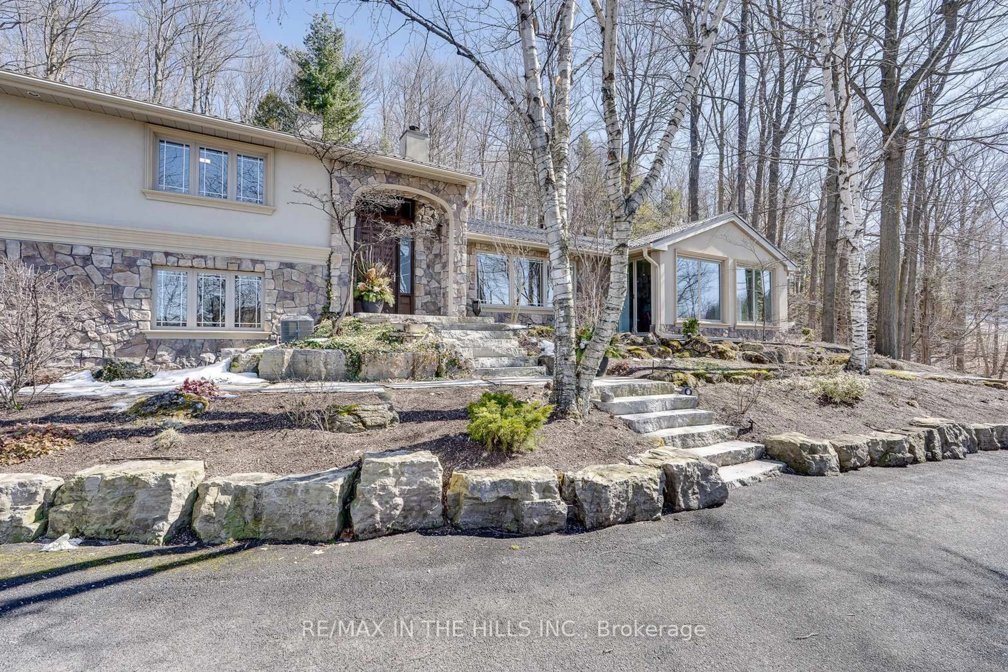 Unknown for 15357 Mclaughlin Rd, Caledon Ontario L7C 2B5