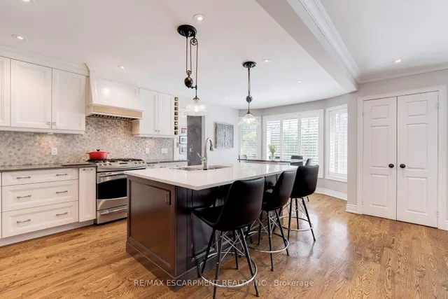 Additional property image - 4302 SHOREACRES Pl