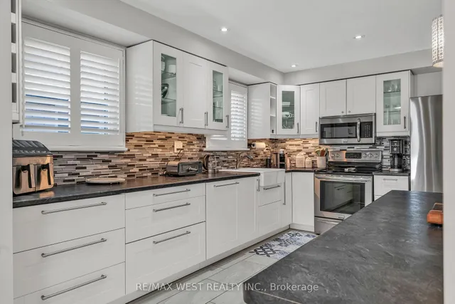 Additional property image - 2229 Promenade Crt