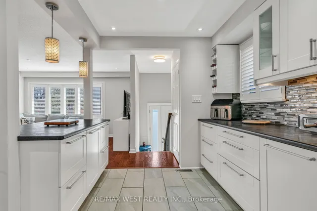Additional property image - 2229 Promenade Crt