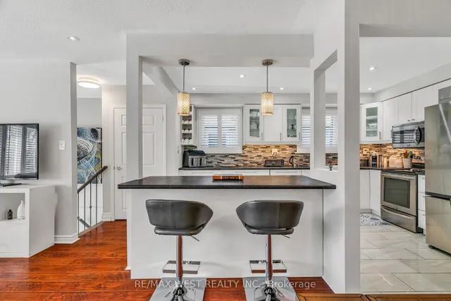 Additional property image - 2229 Promenade Crt