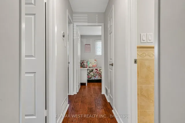 Additional property image - 2229 Promenade Crt