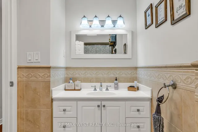Additional property image - 2229 Promenade Crt