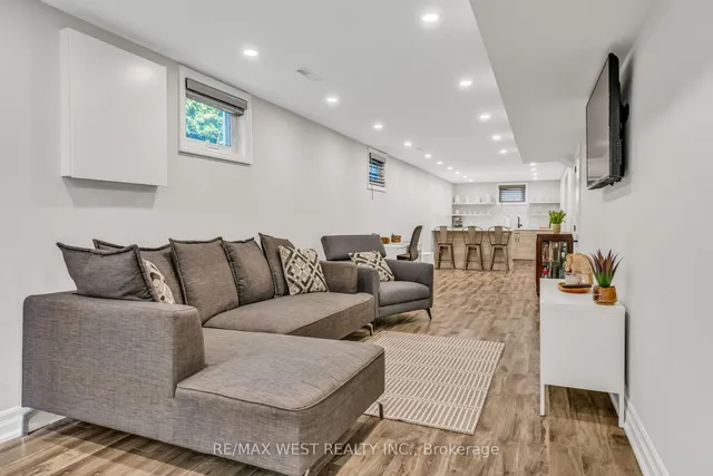 Additional property image - 2229 Promenade Crt