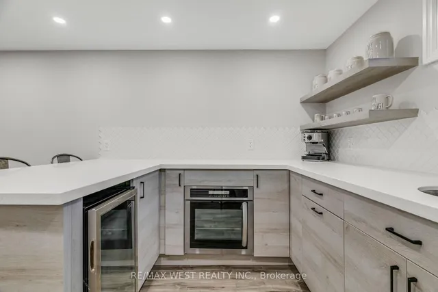 Additional property image - 2229 Promenade Crt