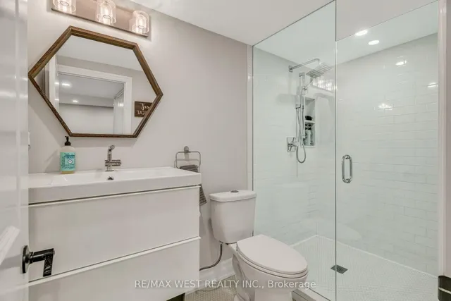 Additional property image - 2229 Promenade Crt