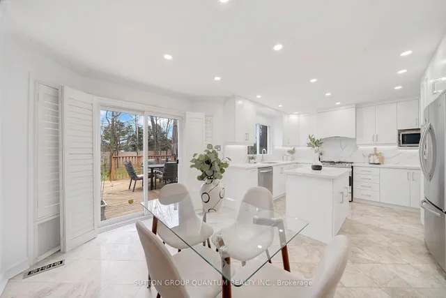 Additional property image - 5215 Micmac Cres