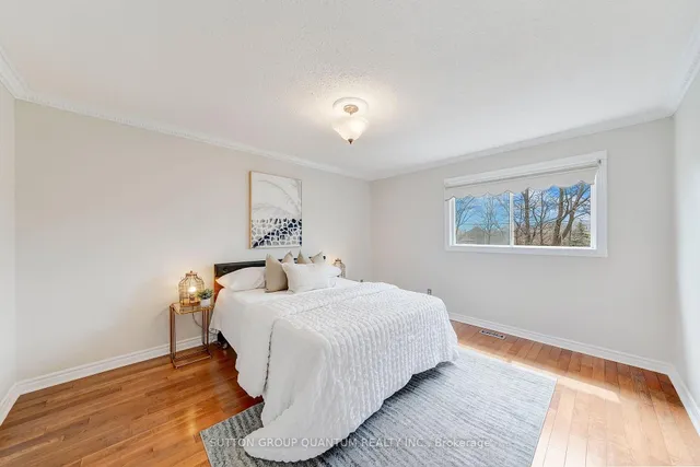 Additional property image - 5215 Micmac Cres