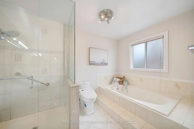 Additional property image - 5215 Micmac Cres