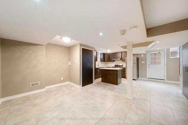Additional property image - 5215 Micmac Cres