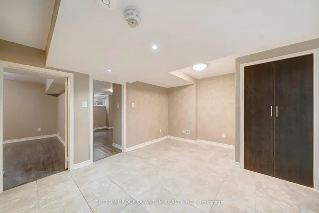 Additional property image - 5215 Micmac Cres