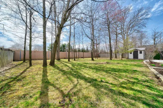 Additional property image - 5215 Micmac Cres