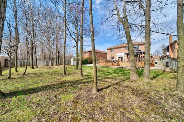 Additional property image - 5215 Micmac Cres