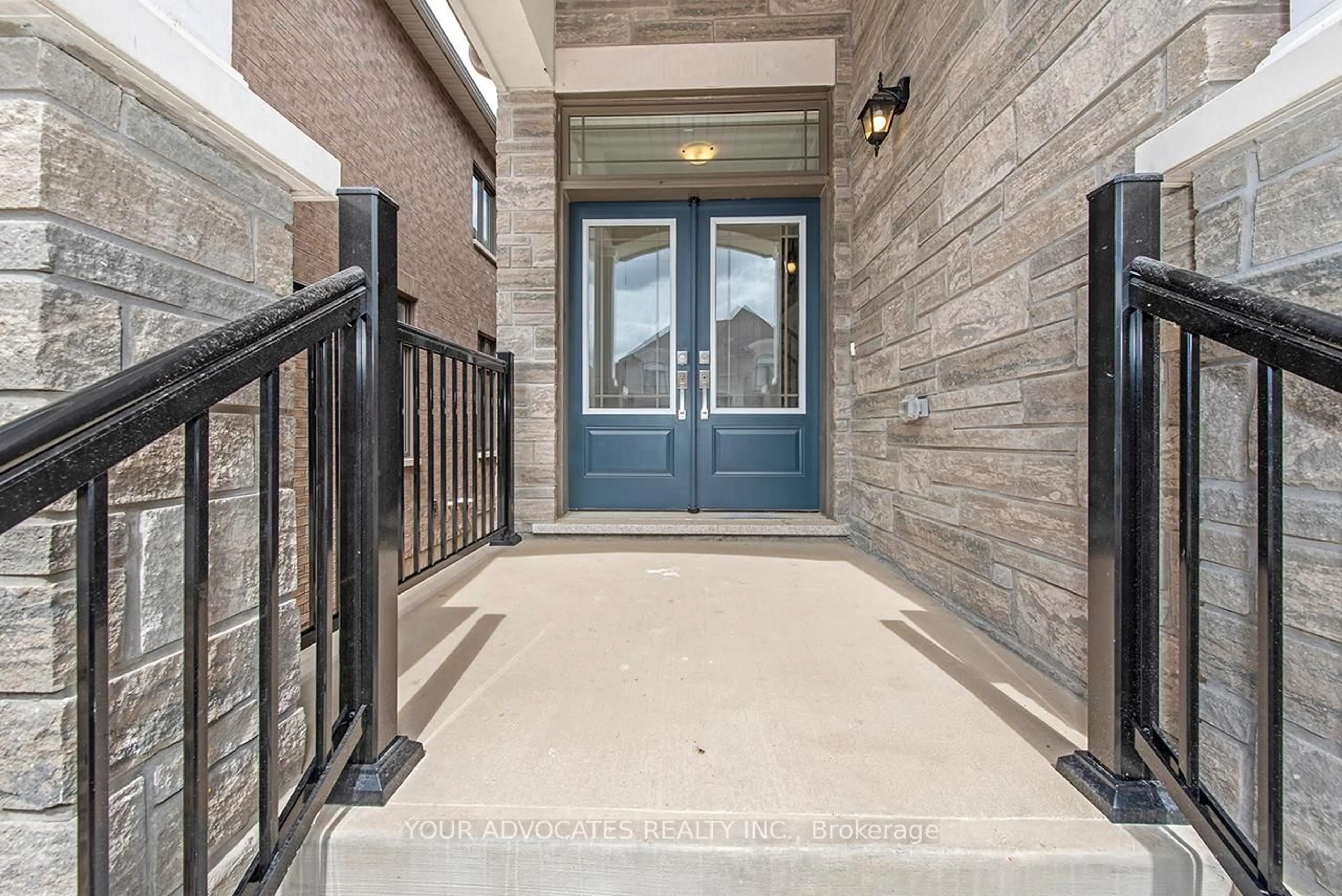 Indoor entryway for 83 James Walker Ave, Caledon Ontario L7C 4N1