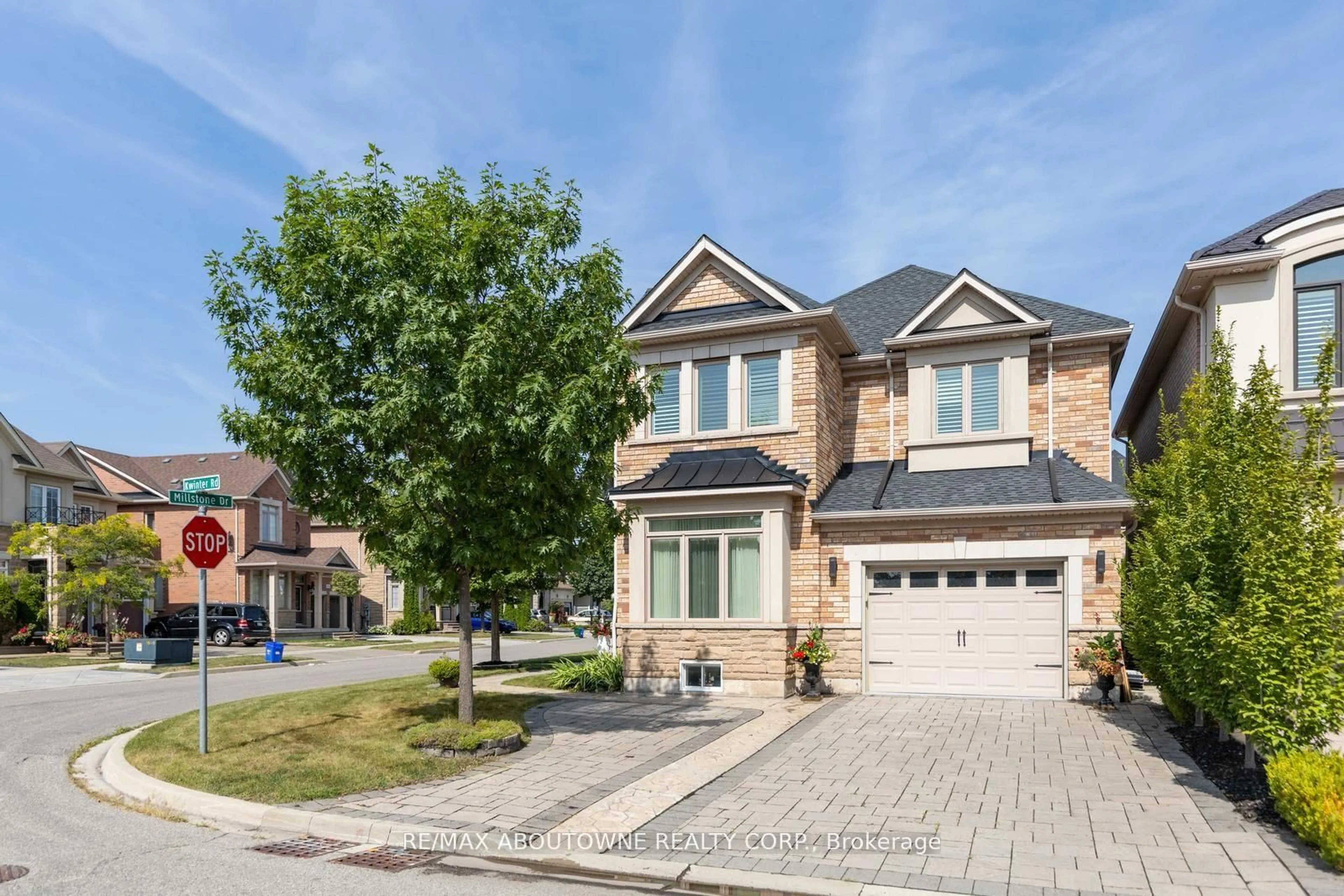Home with brick exterior material, street for 2401 Millstone Dr, Oakville Ontario L6M 0K6