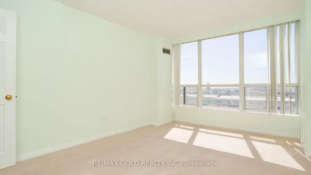 Additional property image - 12 Laurelcrest St Unit 1209