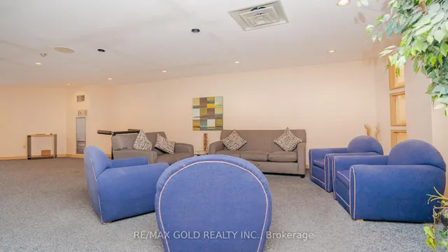 Additional property image - 12 Laurelcrest St Unit 1209