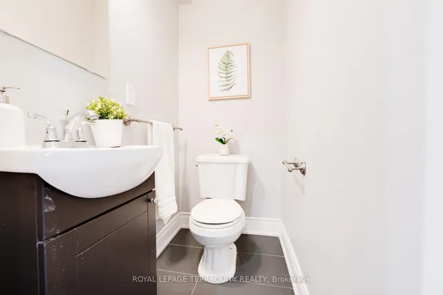 Additional property image - 4242 Petersburg Cres