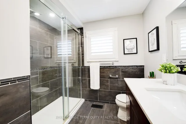 Additional property image - 4242 Petersburg Cres