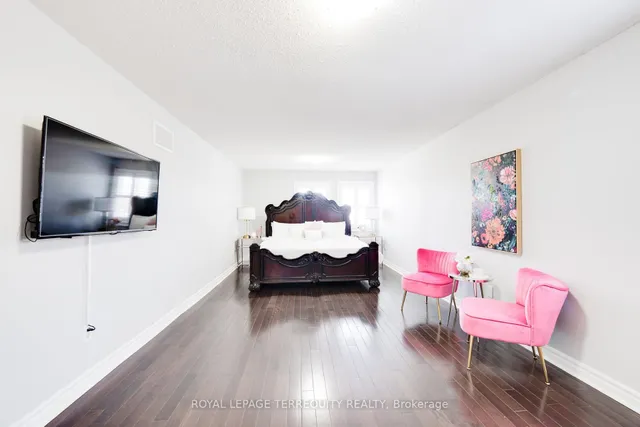 Additional property image - 4242 Petersburg Cres