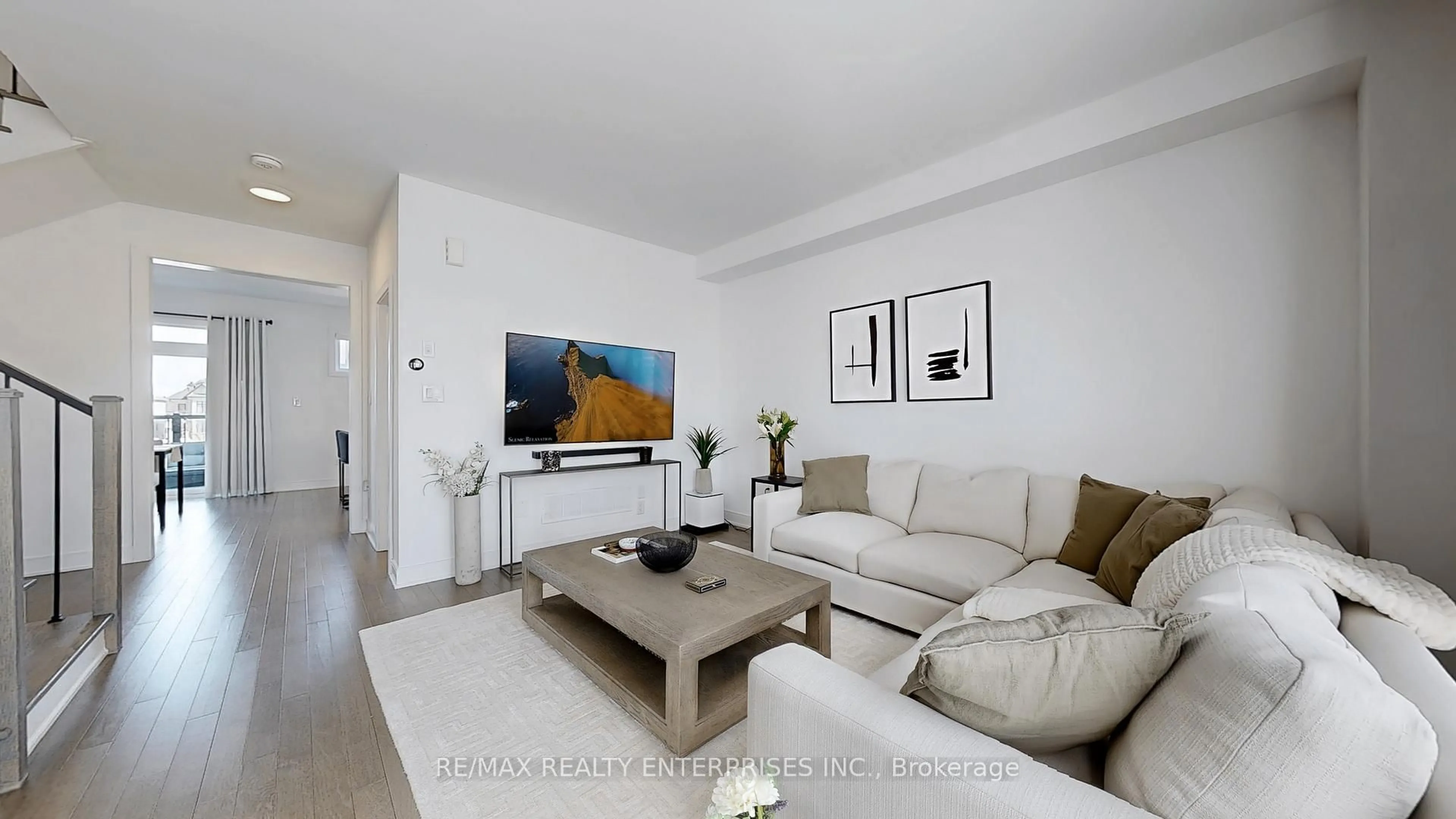 Living room with furniture, unknown for 2497 Littlefield Cres, Oakville Ontario L6M 5L9