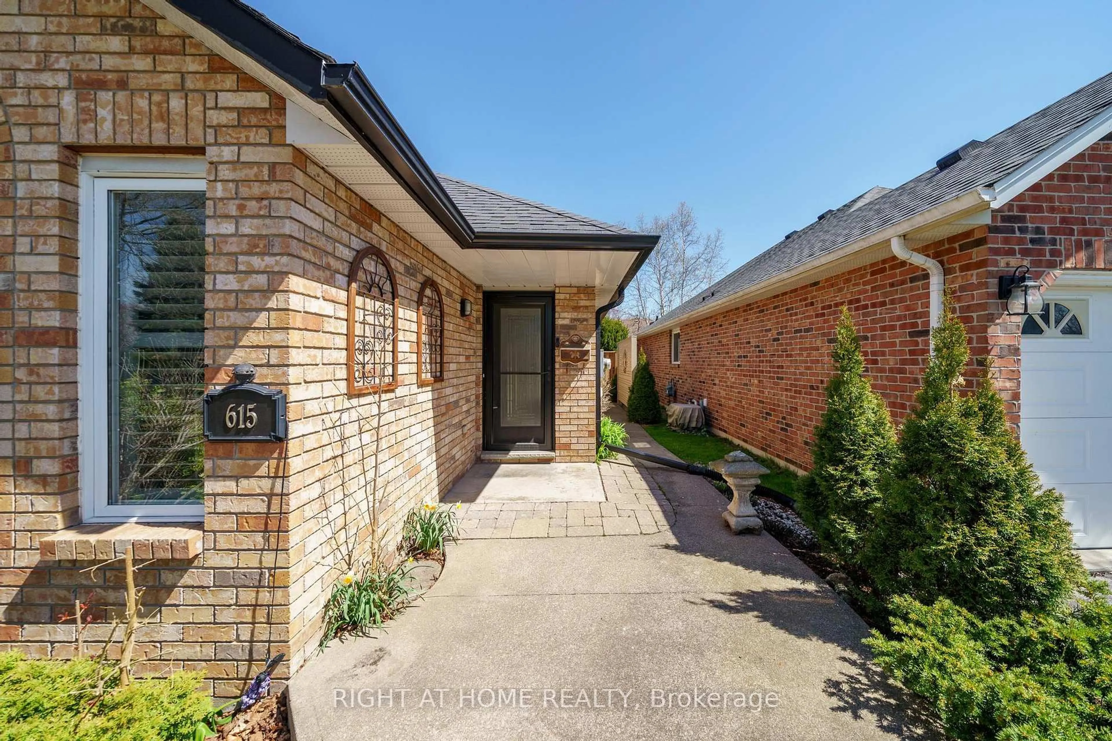 Home with brick exterior material, street for 615 Young Ave, Burlington Ontario L7S 2K5