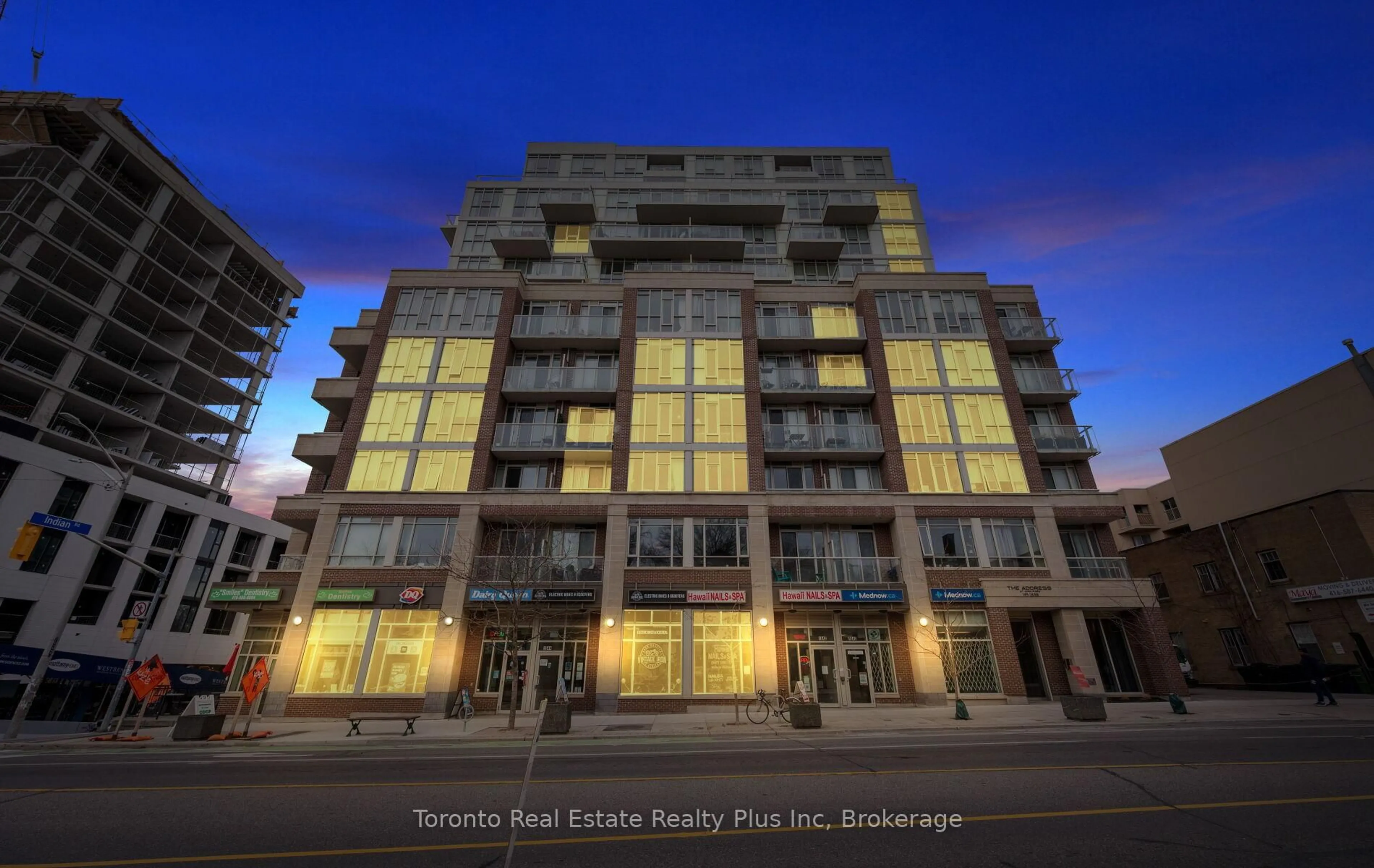 Unknown for 1638 Bloor St #904, Toronto Ontario M6P 0A6