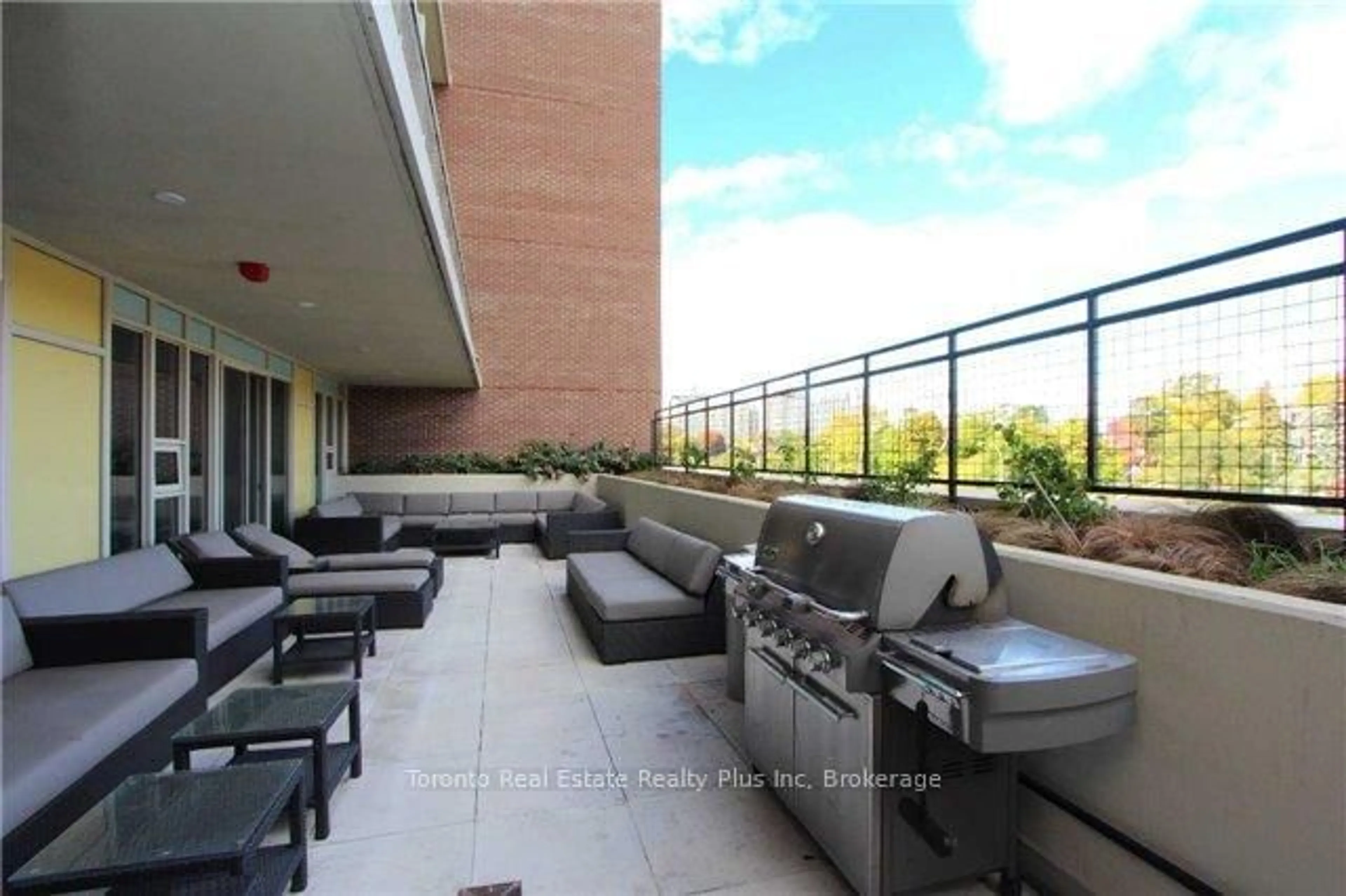 Patio, unknown for 1638 Bloor St #904, Toronto Ontario M6P 0A6