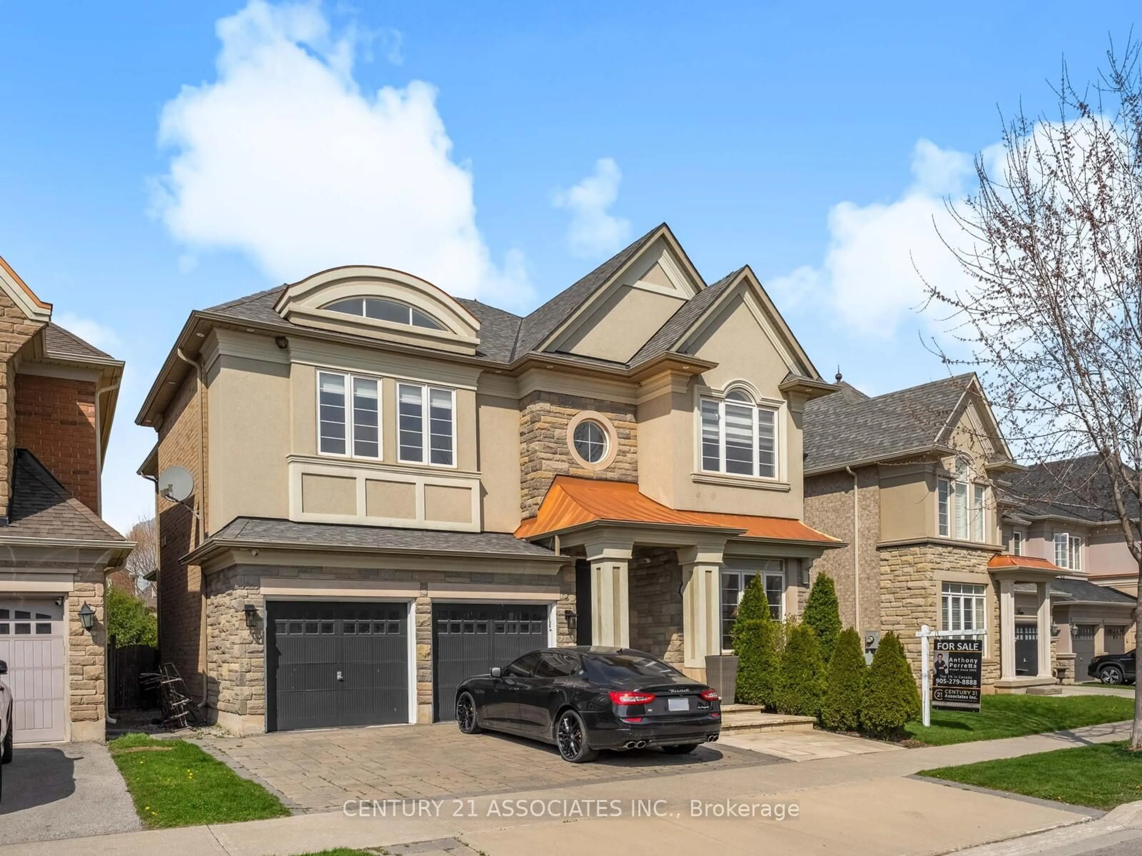Home with brick exterior material, street for 3121 Trailside Dr, Oakville Ontario L6M 0P6
