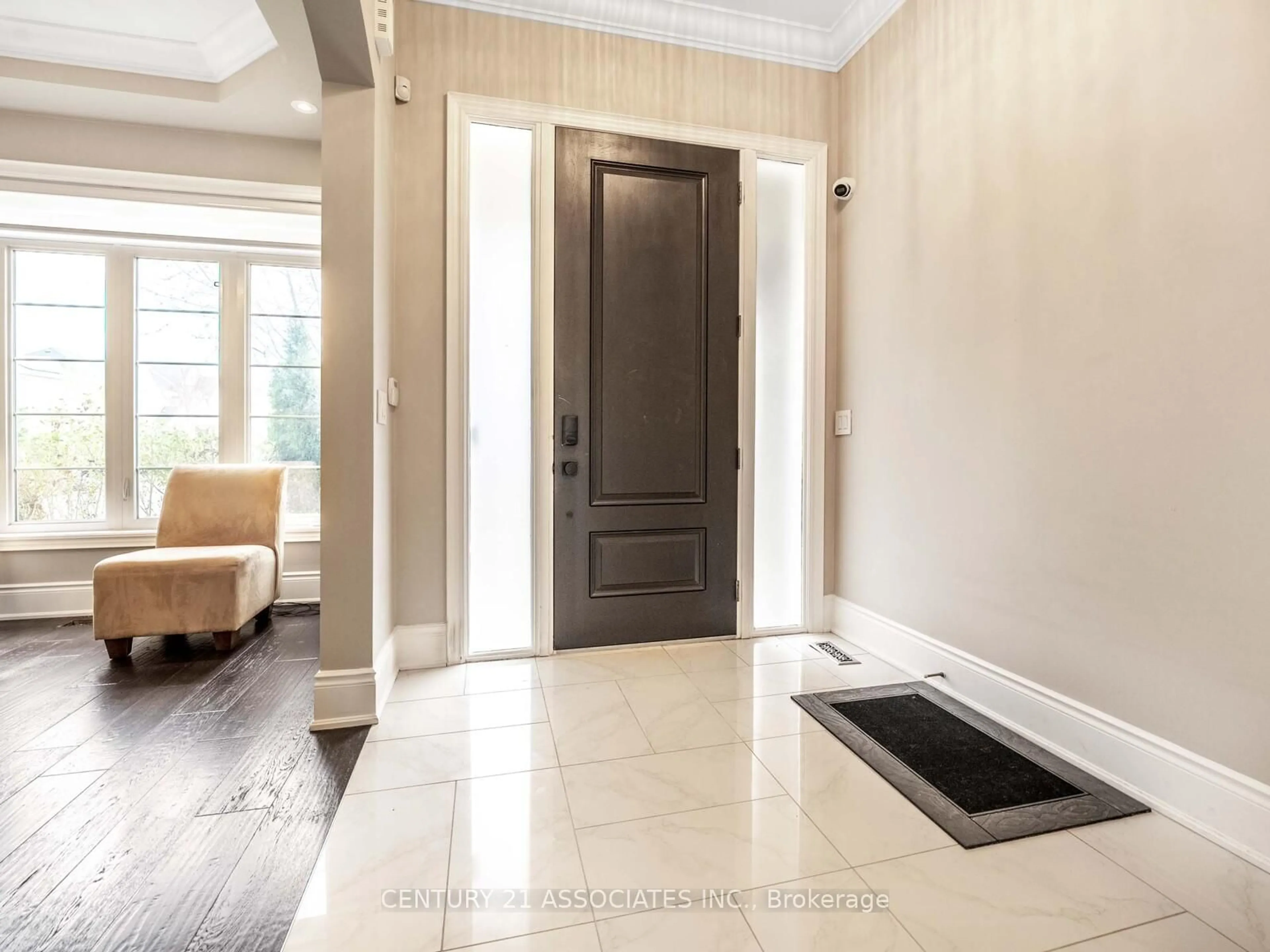 Indoor entryway for 3121 Trailside Dr, Oakville Ontario L6M 0P6