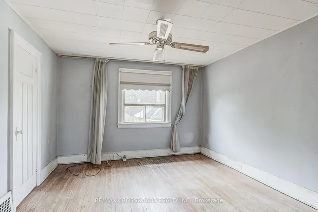 Additional property image - 216 Livingstone Ave