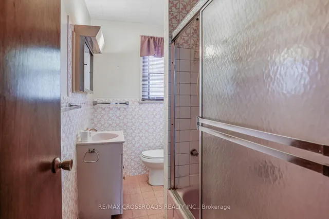 Additional property image - 216 Livingstone Ave