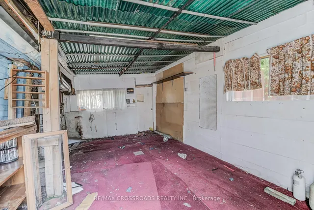 Additional property image - 216 Livingstone Ave