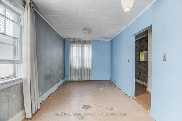 Additional property image - 216 Livingstone Ave